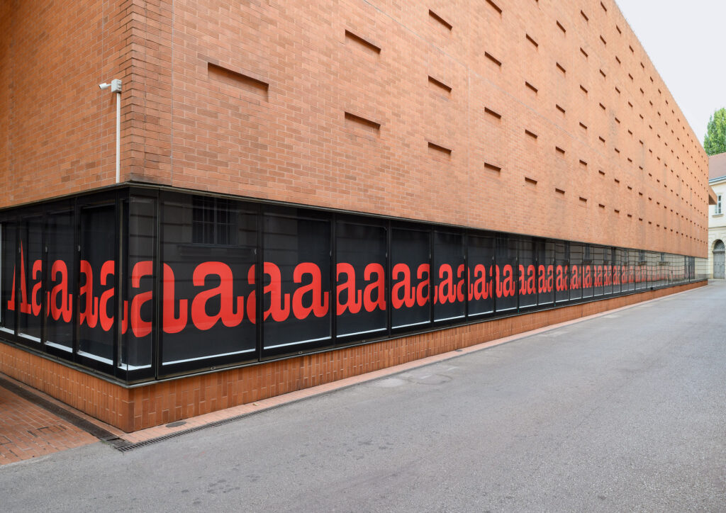 Nora Turato, Aaaaaaaaaaaaaaaaaaaaaaaaaaaaaaaaaaaaaaaaaaaaaaaaaaaaaaaaaaaaaaaaa!!!!!!, Kunsthalle Wien 2024, Courtesy the artist, photo: Iris Ranzinger